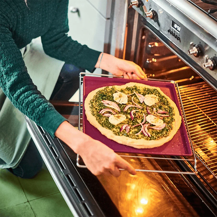 Silicone Baking Sheet with Rim - Image 3